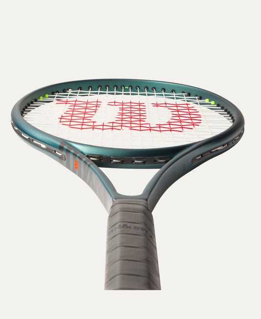 Wilson Blade 100L V9 Tennis Racket – Lightweight Power Meets Legendary Control