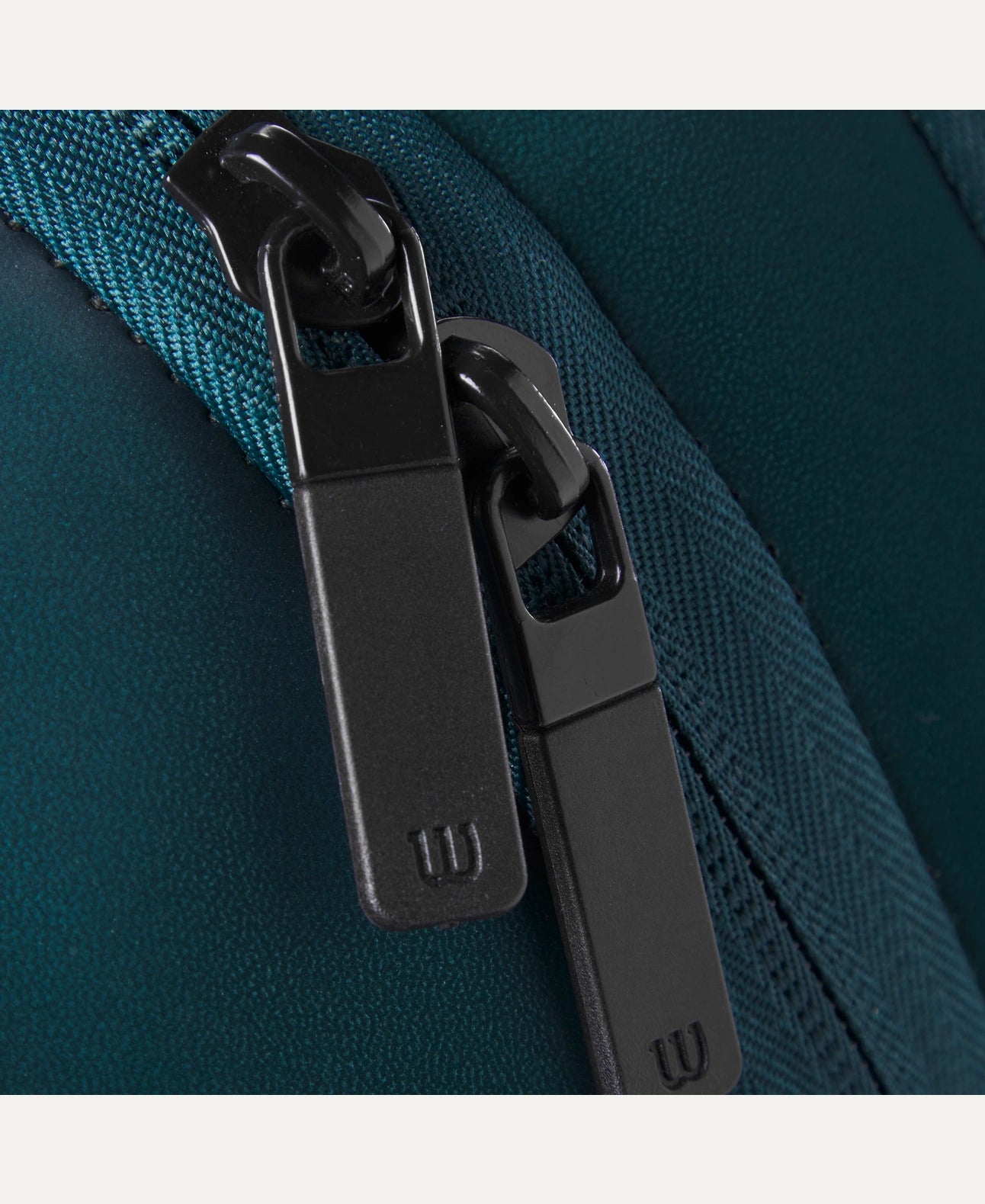 Wilson Blade Super Tour Backpack – Sleek, Functional, and Court-Ready